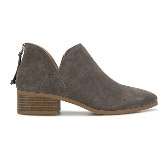 Kenneth Cole Reaction Side Skip Ankle Bootie in gray - Picture 1 of 10